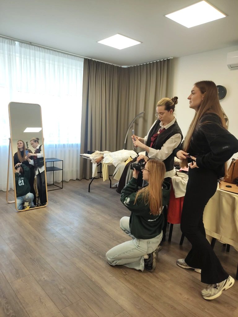 Įvaizdžio dizaino studentės